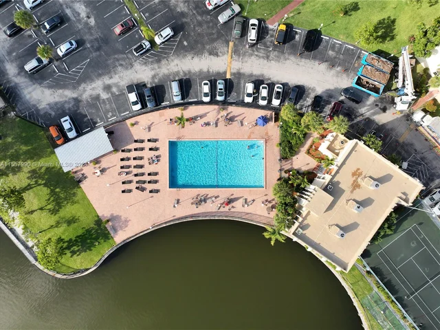 501 Three Islands Blvd # 511, Hallandale Beach FL 33009