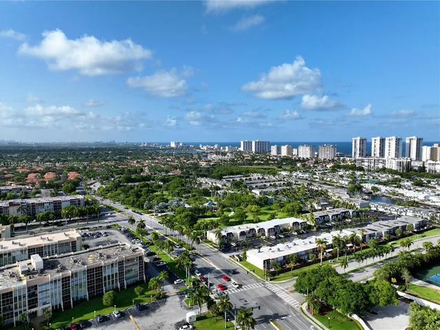 501 Three Islands Blvd # 511, Hallandale Beach FL 33009