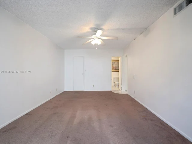 501 Three Islands Blvd # 511, Hallandale Beach FL 33009