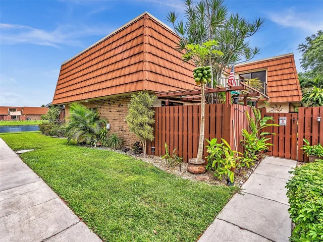 11887 SW 12th Pl # 11887, Davie FL 33325