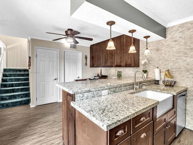 11887 SW 12th Pl # 11887, Davie FL 33325