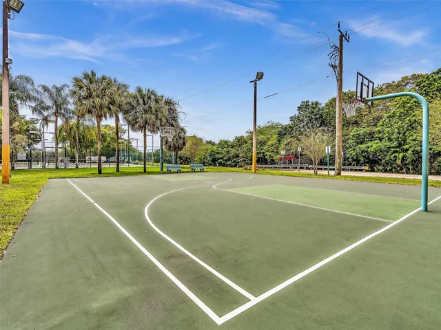 11887 SW 12th Pl # 11887, Davie FL 33325