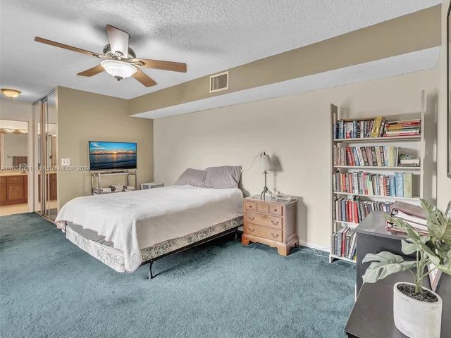 11887 SW 12th Pl # 11887, Davie FL 33325