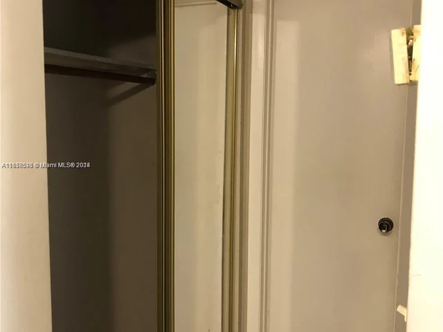 16465 NE 22nd Ave # 205, North Miami Beach FL 33160