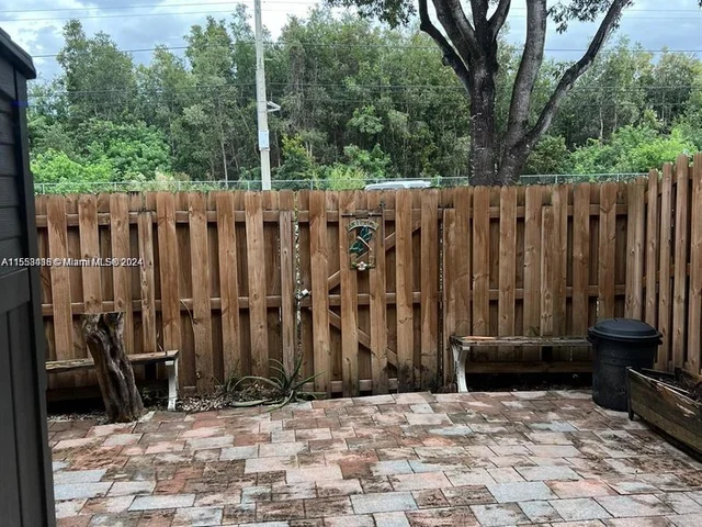 8501 NW 107th Ct # 37, Doral FL 33178