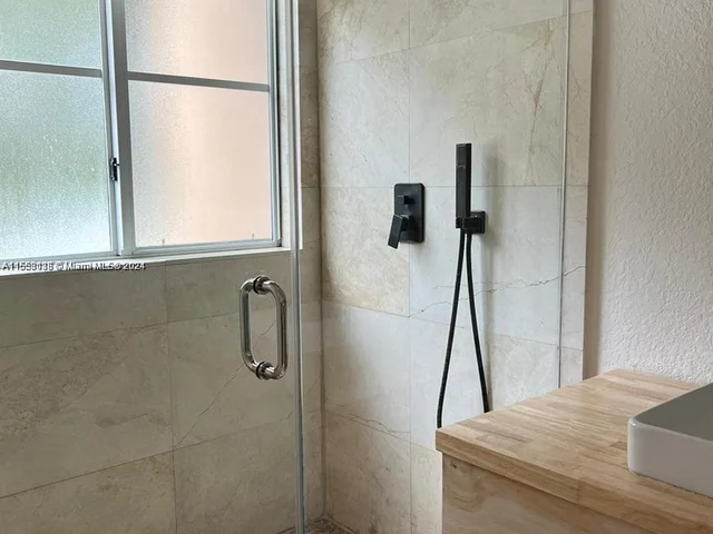 8501 NW 107th Ct # 37, Doral FL 33178