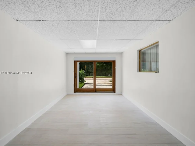 2385 N Bay Rd, Miami Beach FL 33140