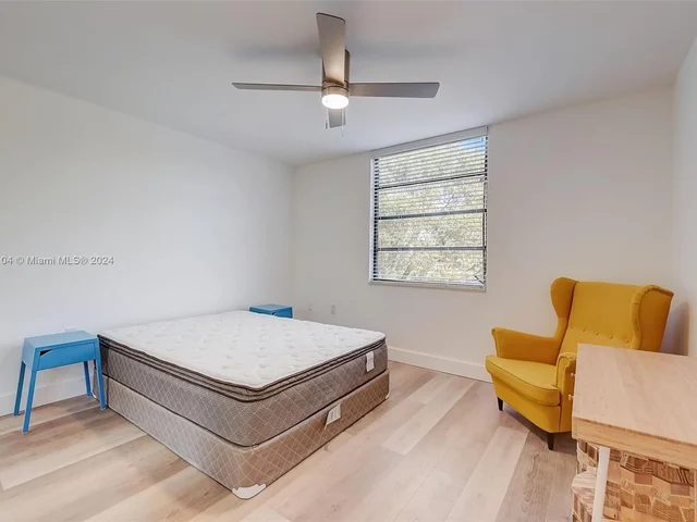 1506 Whitehall Dr # 306, Davie FL 33324