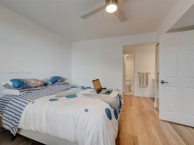 1506 Whitehall Dr # 306, Davie FL 33324