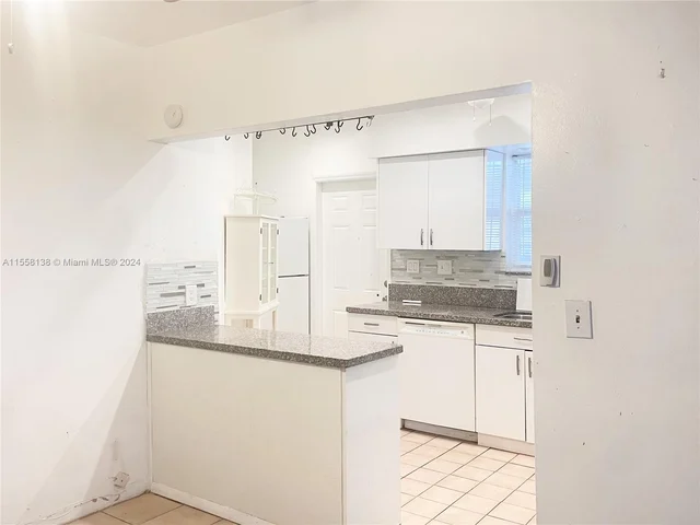 621 E Melrose Cir, Fort Lauderdale FL 33312