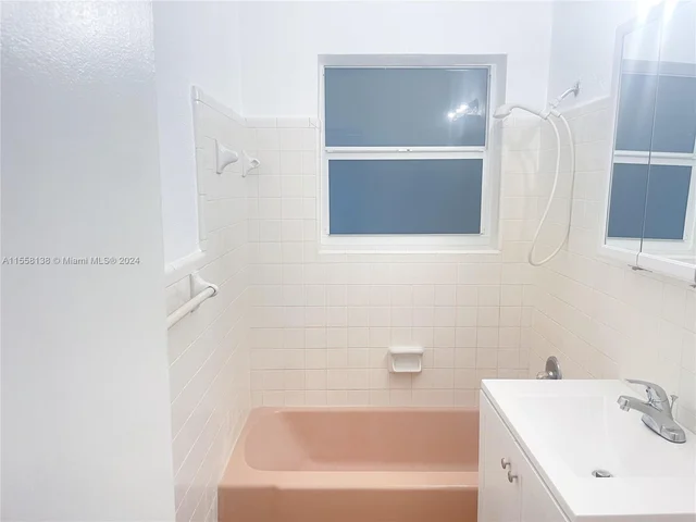 621 E Melrose Cir, Fort Lauderdale FL 33312