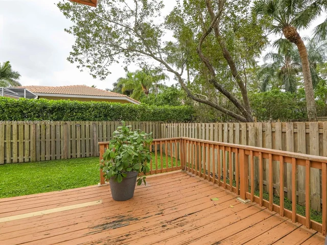 10921 W Broward Blvd # 10921, Plantation FL 33324