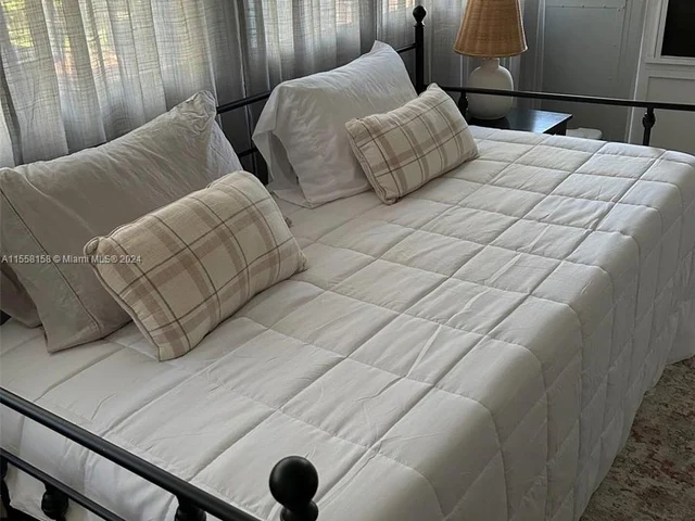 2341 NE 1st Ave # 1, Pompano Beach FL 33060