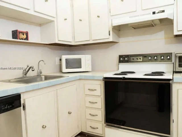 3800 S Ocean Dr # 1709, Hollywood FL 33019