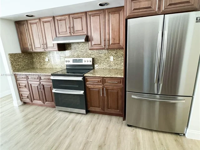 1574 NW 103 Ter, Coral Springs FL 33071