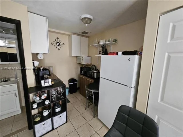 4225 SW 87th Ave, Miami FL 33165