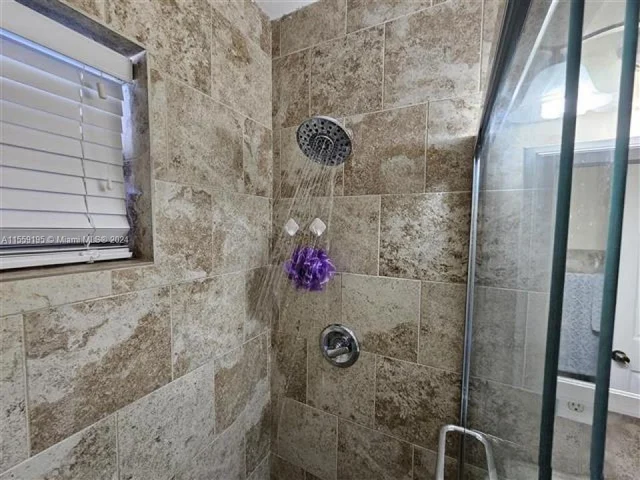 4225 SW 87th Ave, Miami FL 33165