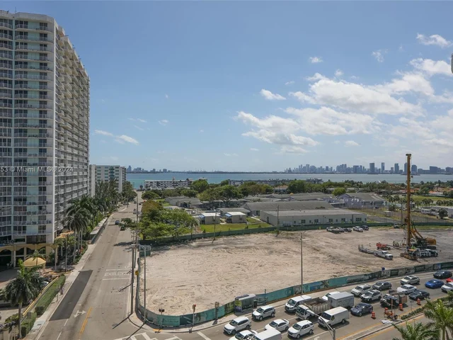 1881 79th St Cswy # 906, North Bay Village FL 33141