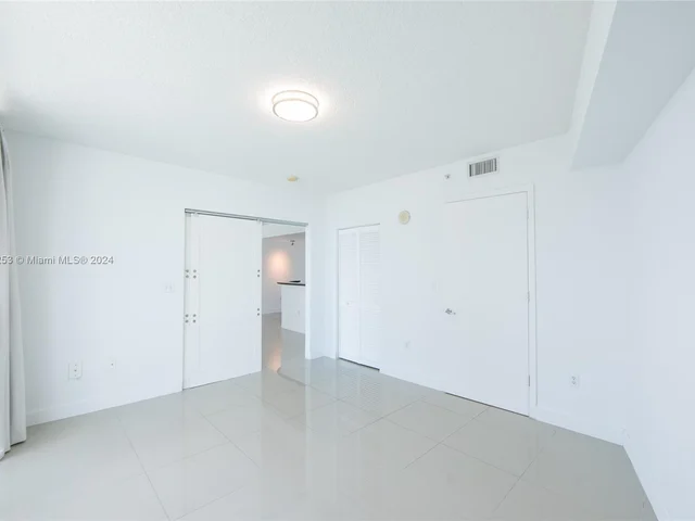 1881 79th St Cswy # 906, North Bay Village FL 33141