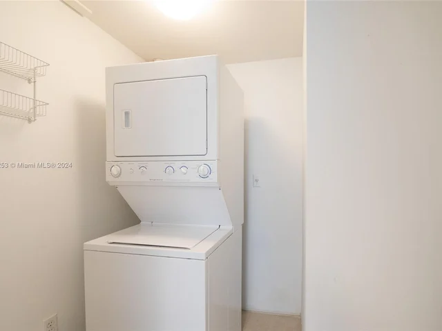 1881 79th St Cswy # 906, North Bay Village FL 33141