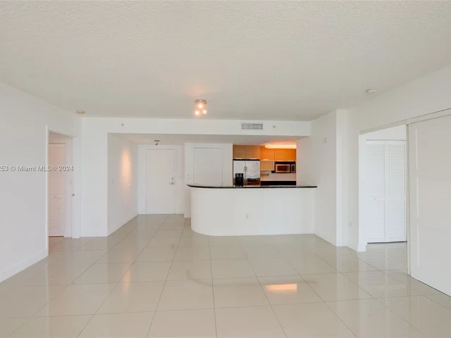 1881 79th St Cswy # 906, North Bay Village FL 33141