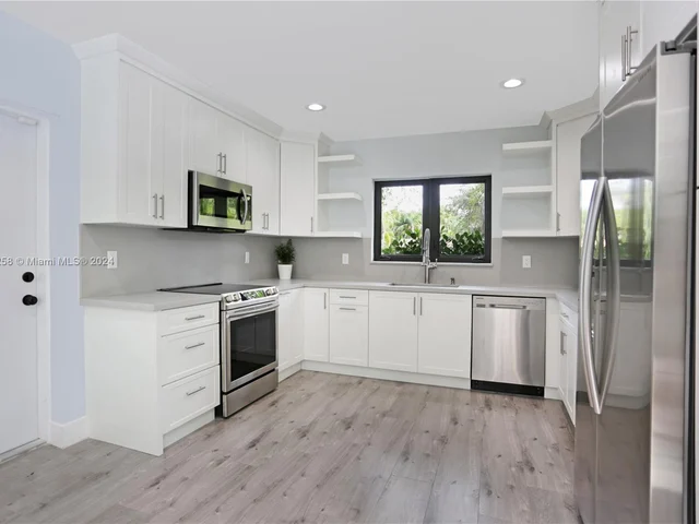 5301 Maggiore St, Coral Gables FL 33146