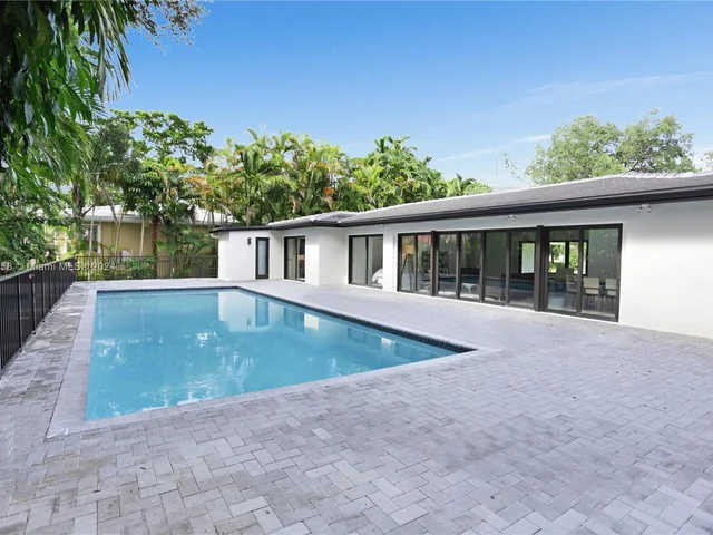 5301 Maggiore St, Coral Gables FL 33146