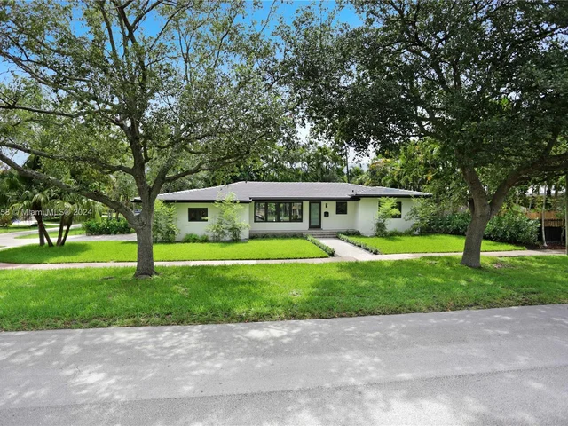 5301 Maggiore St, Coral Gables FL 33146