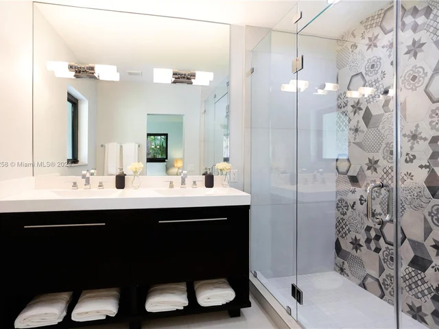 5301 Maggiore St, Coral Gables FL 33146