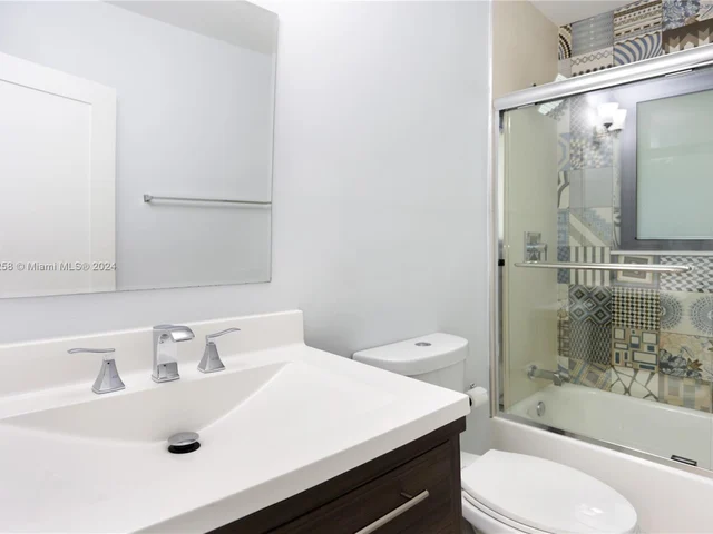 5301 Maggiore St, Coral Gables FL 33146