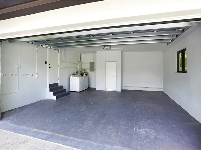 5301 Maggiore St, Coral Gables FL 33146