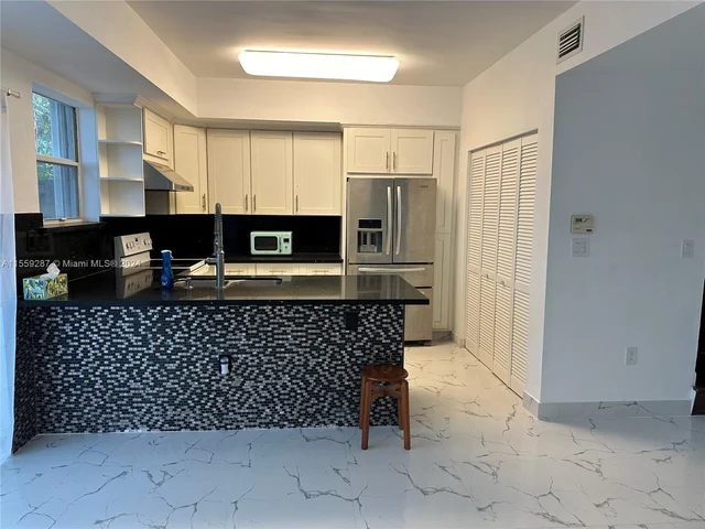 5225 NW 112th Ave # 5, Doral FL 33178