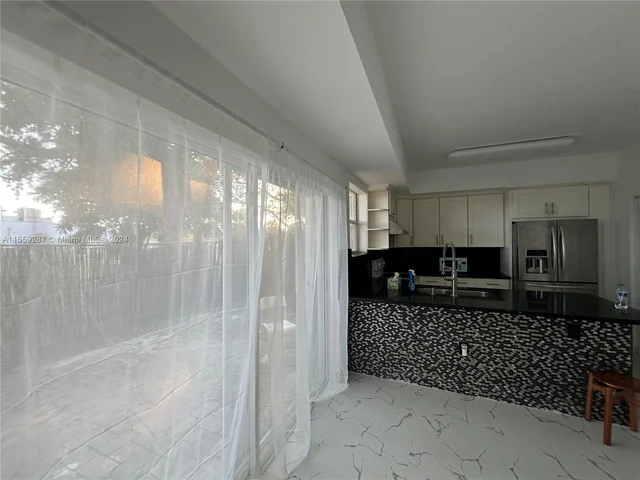 5225 NW 112th Ave # 5, Doral FL 33178