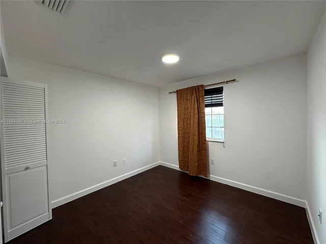 5225 NW 112th Ave # 5, Doral FL 33178