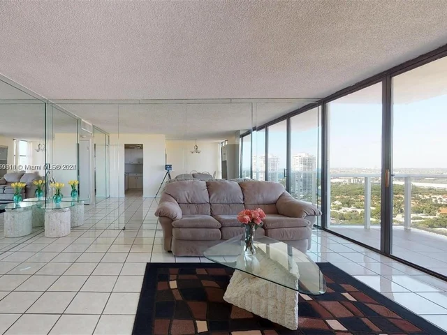 3625 N Country Club Dr # 2601, Aventura FL 33180