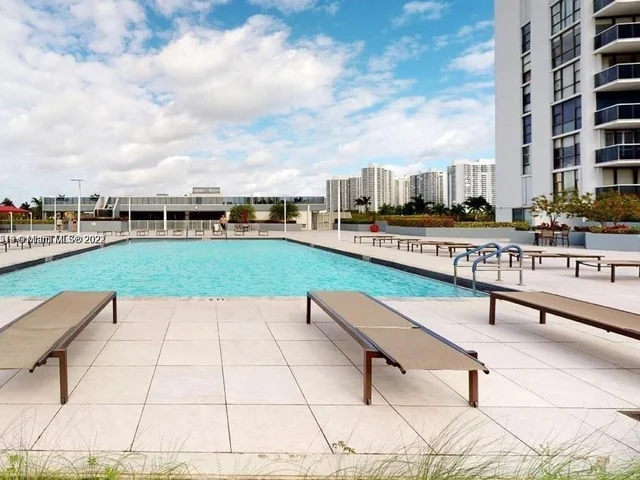 3625 N Country Club Dr # 2601, Aventura FL 33180