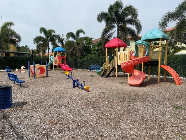 1075 NE 41st Ave # 1075, Homestead FL 33033