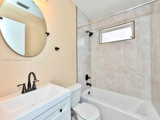 1464 Garden Rd, Weston FL 33326