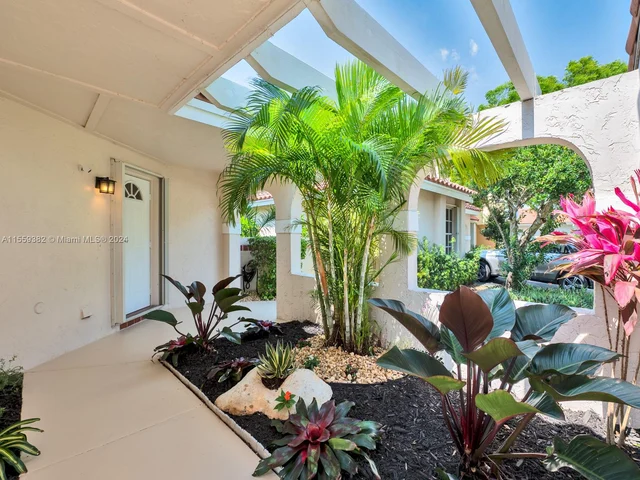 1464 Garden Rd, Weston FL 33326