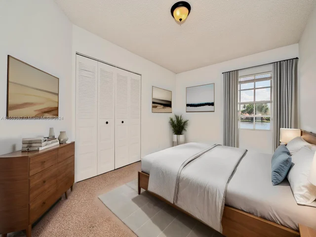 1464 Garden Rd, Weston FL 33326