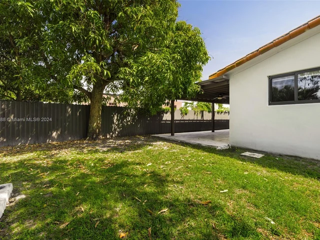 2539 SW 20th St, Miami FL 33145