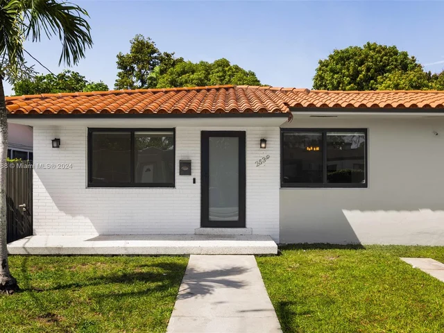 2539 SW 20th St, Miami FL 33145
