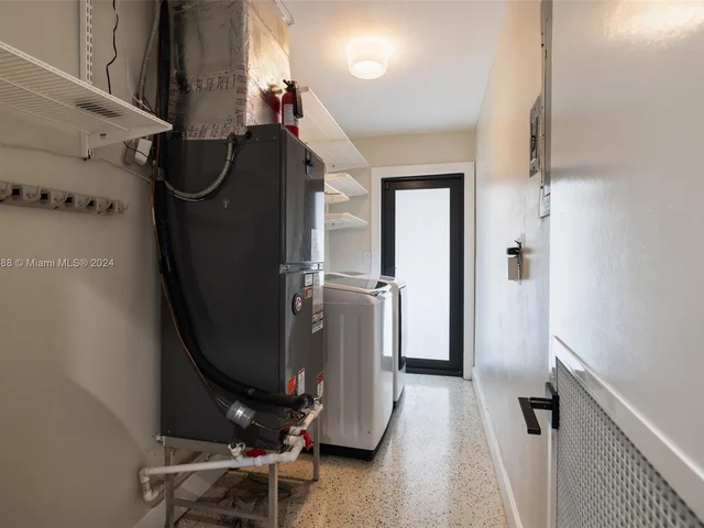 2539 SW 20th St, Miami FL 33145