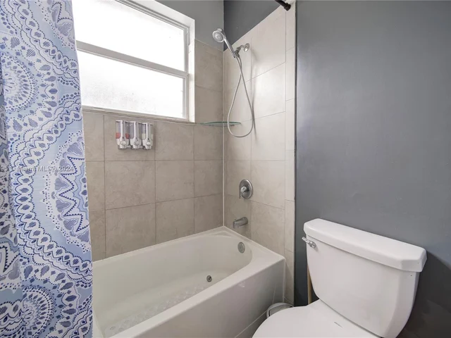 3144 SE 3rd Dr, Homestead FL 33033