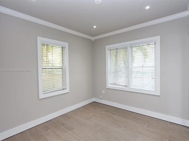 3375 Franklin Ave # D, Miami FL 33133