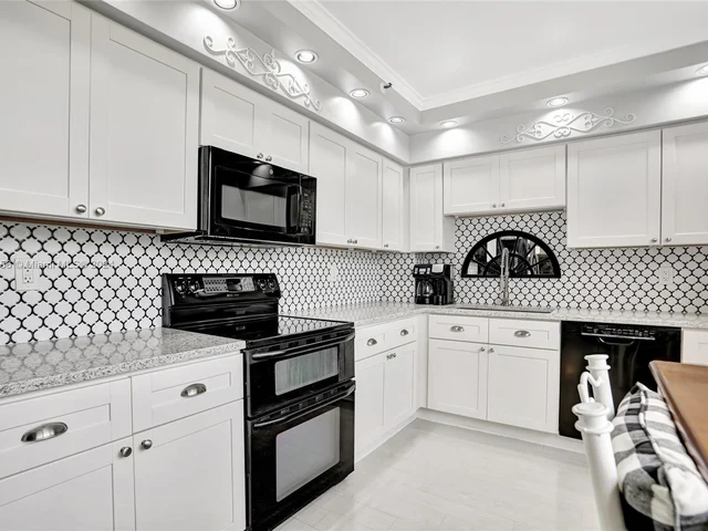 2300 NE 33rd Ave # 402, Fort Lauderdale FL 33305