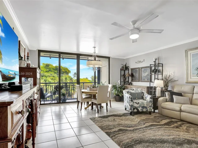 2300 NE 33rd Ave # 402, Fort Lauderdale FL 33305