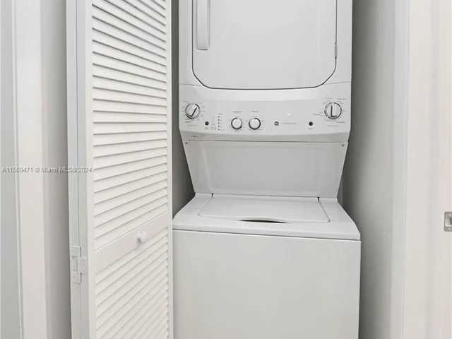 1954 SW 25th Ter, Miami FL 33133