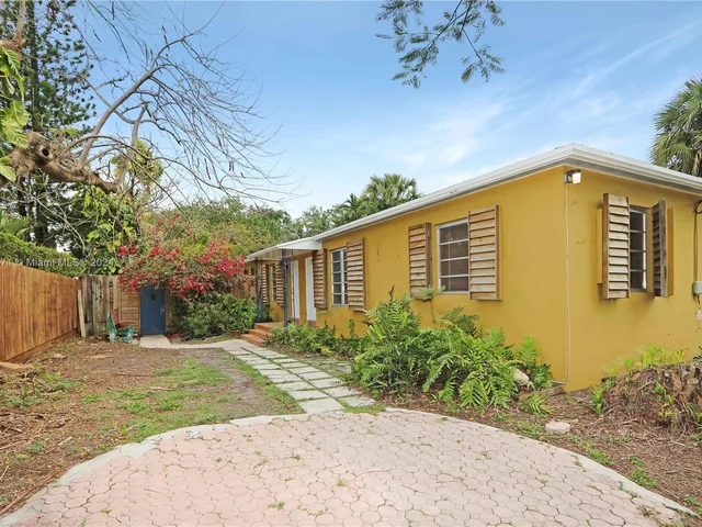 1954 SW 25th Ter, Miami FL 33133