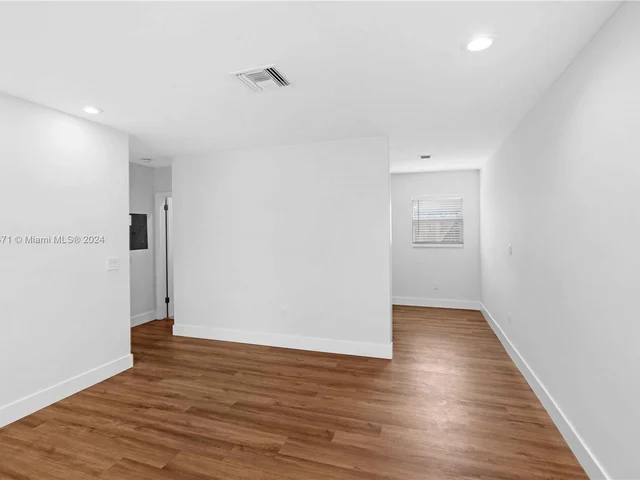 1954 SW 25th Ter, Miami FL 33133